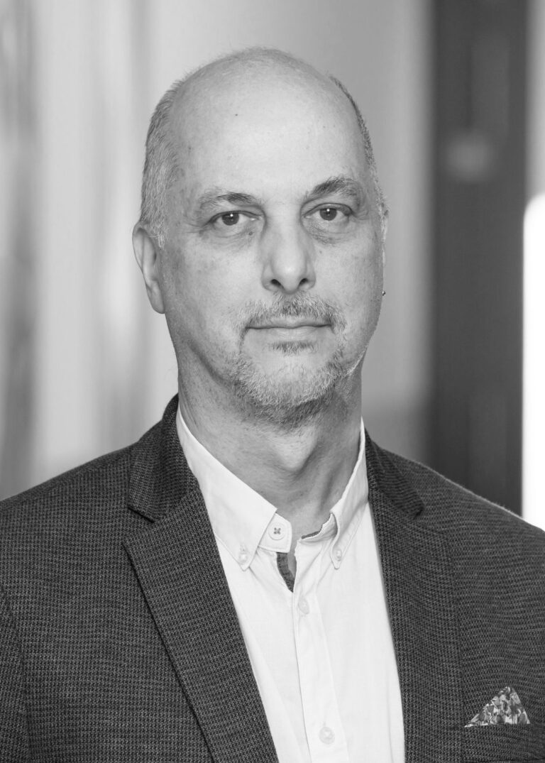 Prof. Dr. Marcelo da Veiga